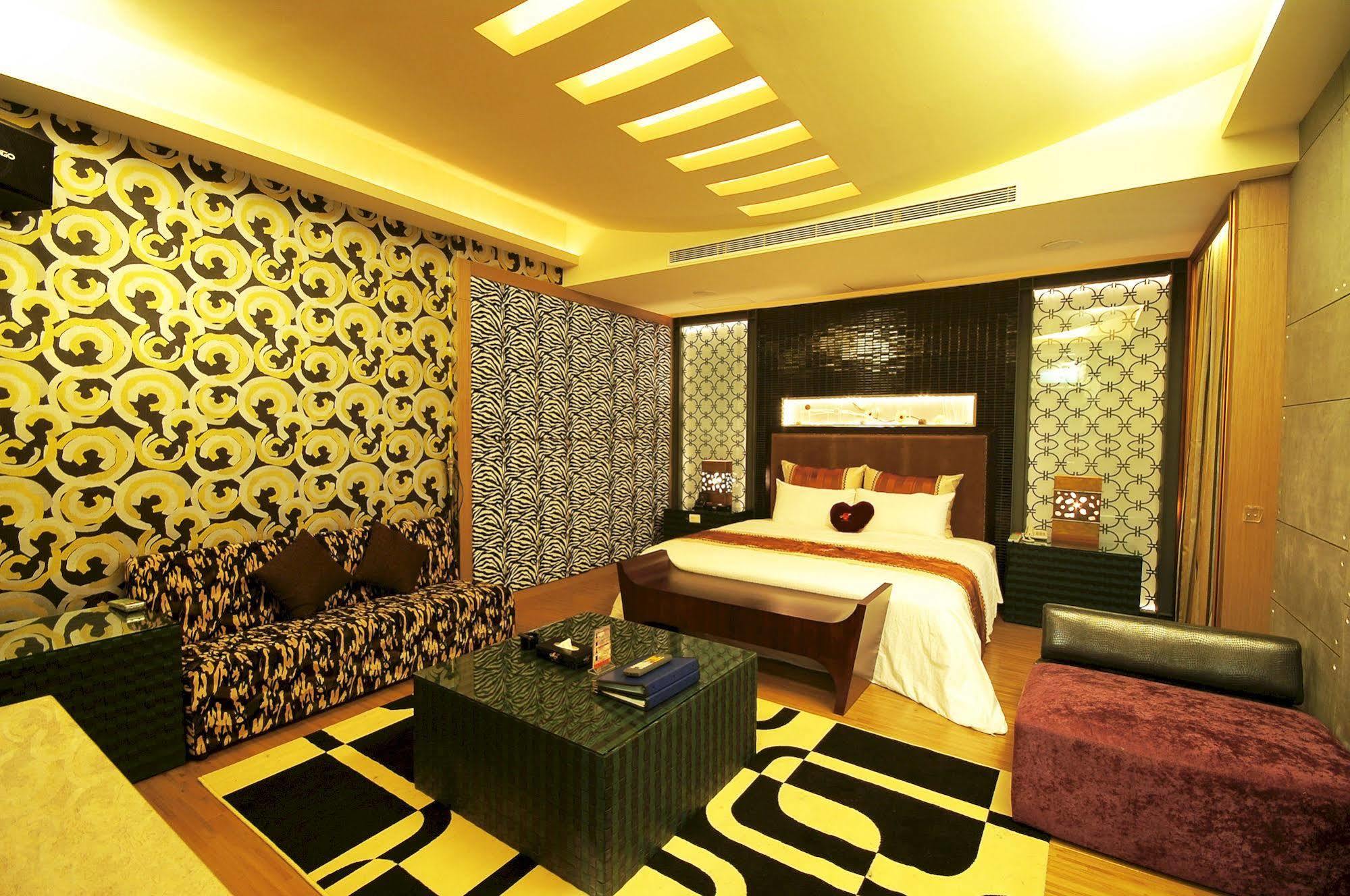 Six Star Motel-Zhongli Bagian luar foto