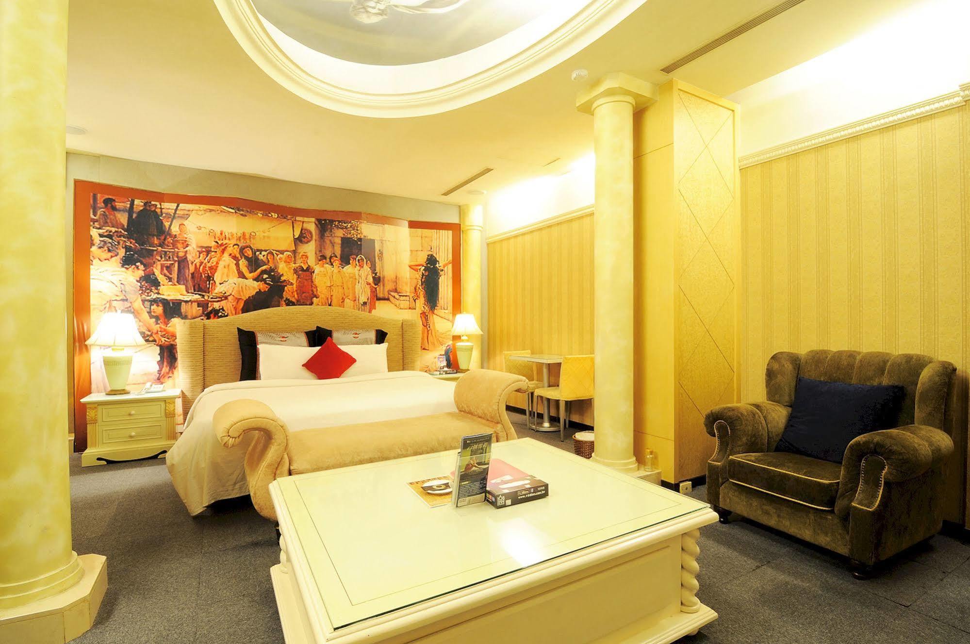 Six Star Motel-Zhongli Bagian luar foto