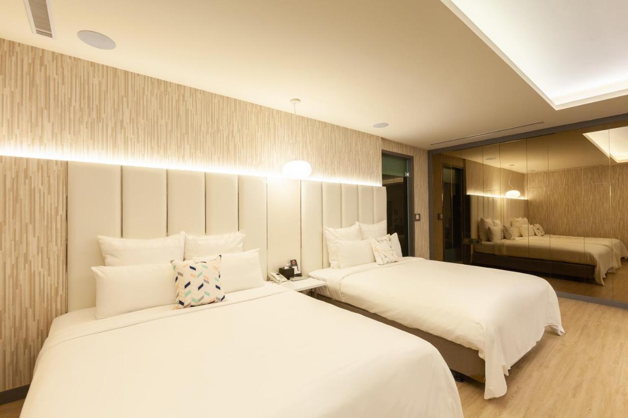 Six Star Motel-Zhongli Bagian luar foto